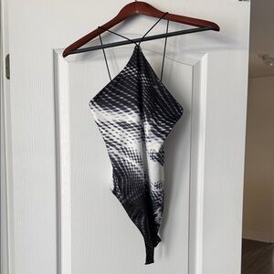 Forever 21 Monochrome Patterned Top